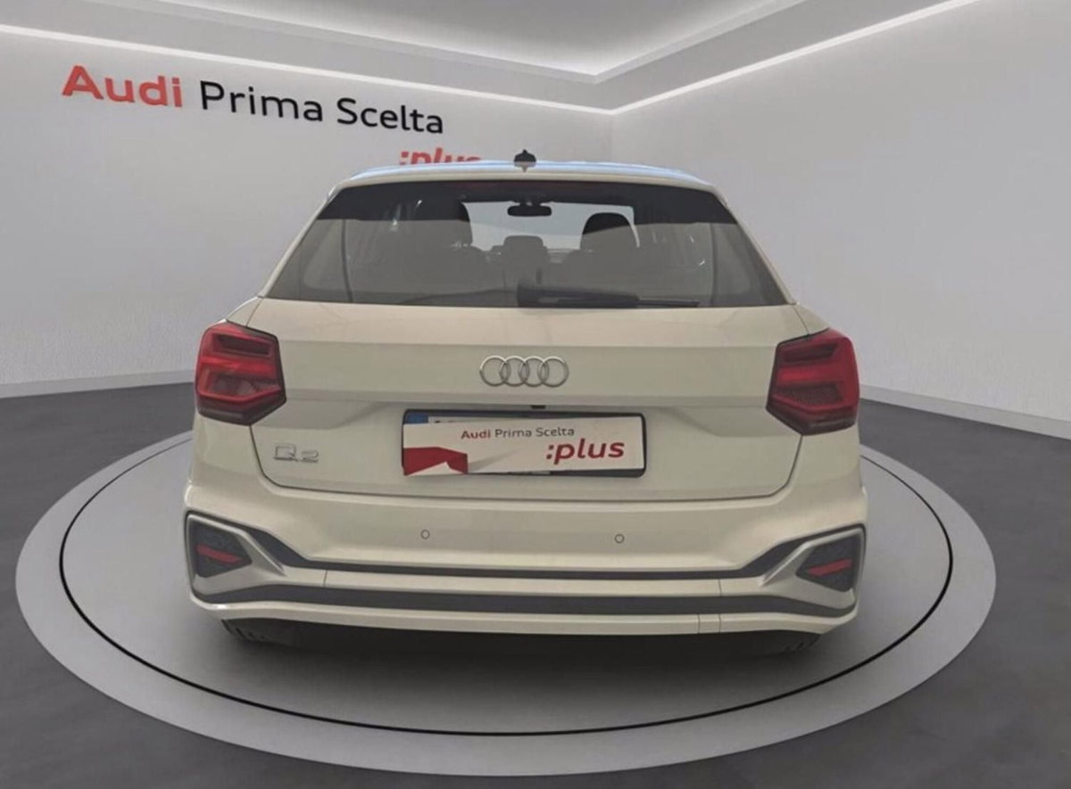 Audi Q2 35 2.0 tdi S line edition quattro s-tronic (5)
