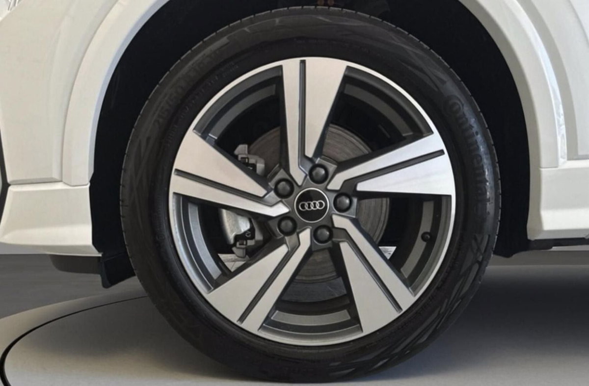 Audi Q2 35 2.0 tdi S line edition quattro s-tronic (7)