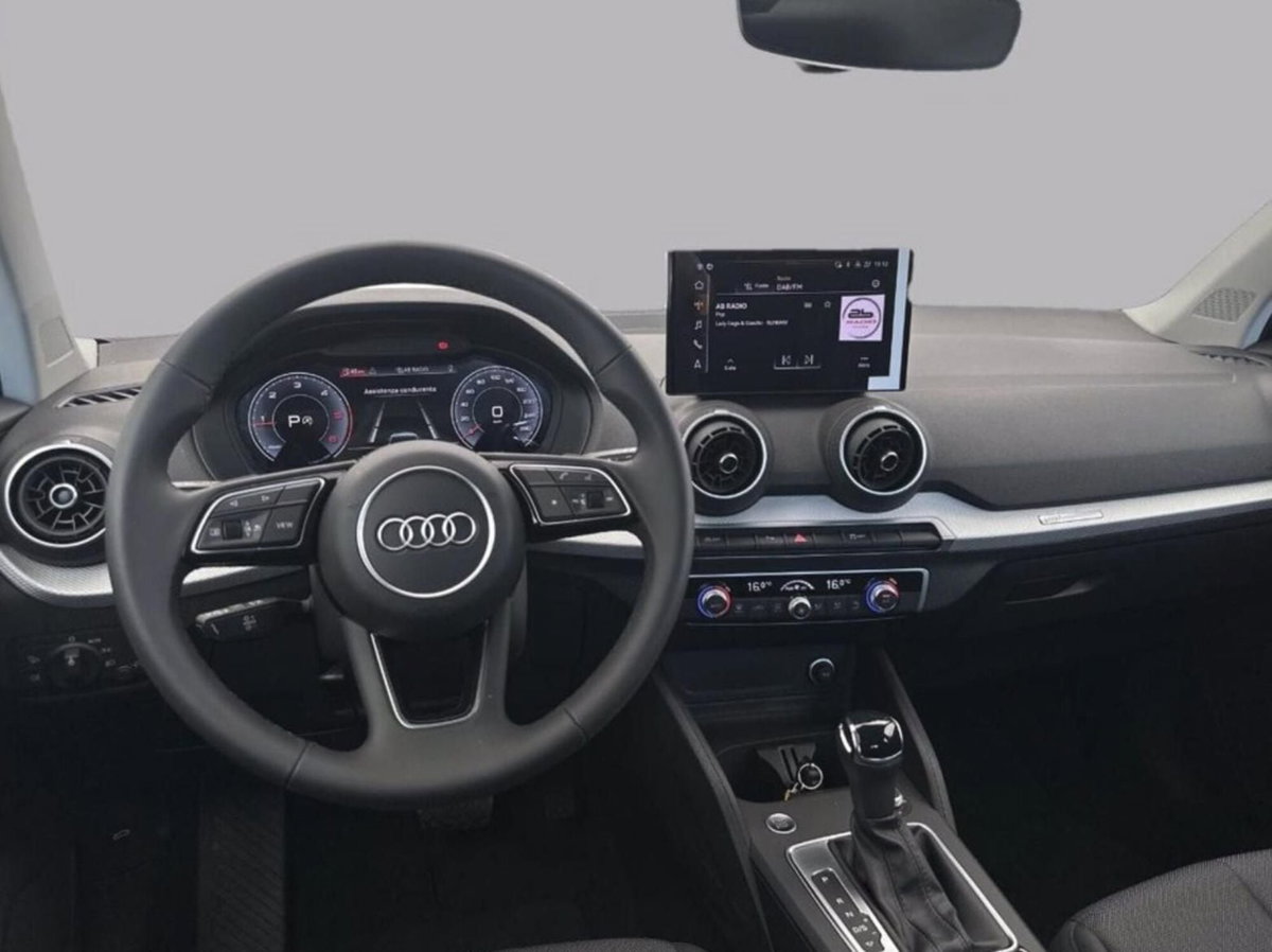 Audi Q2 35 2.0 tdi S line edition quattro s-tronic (8)