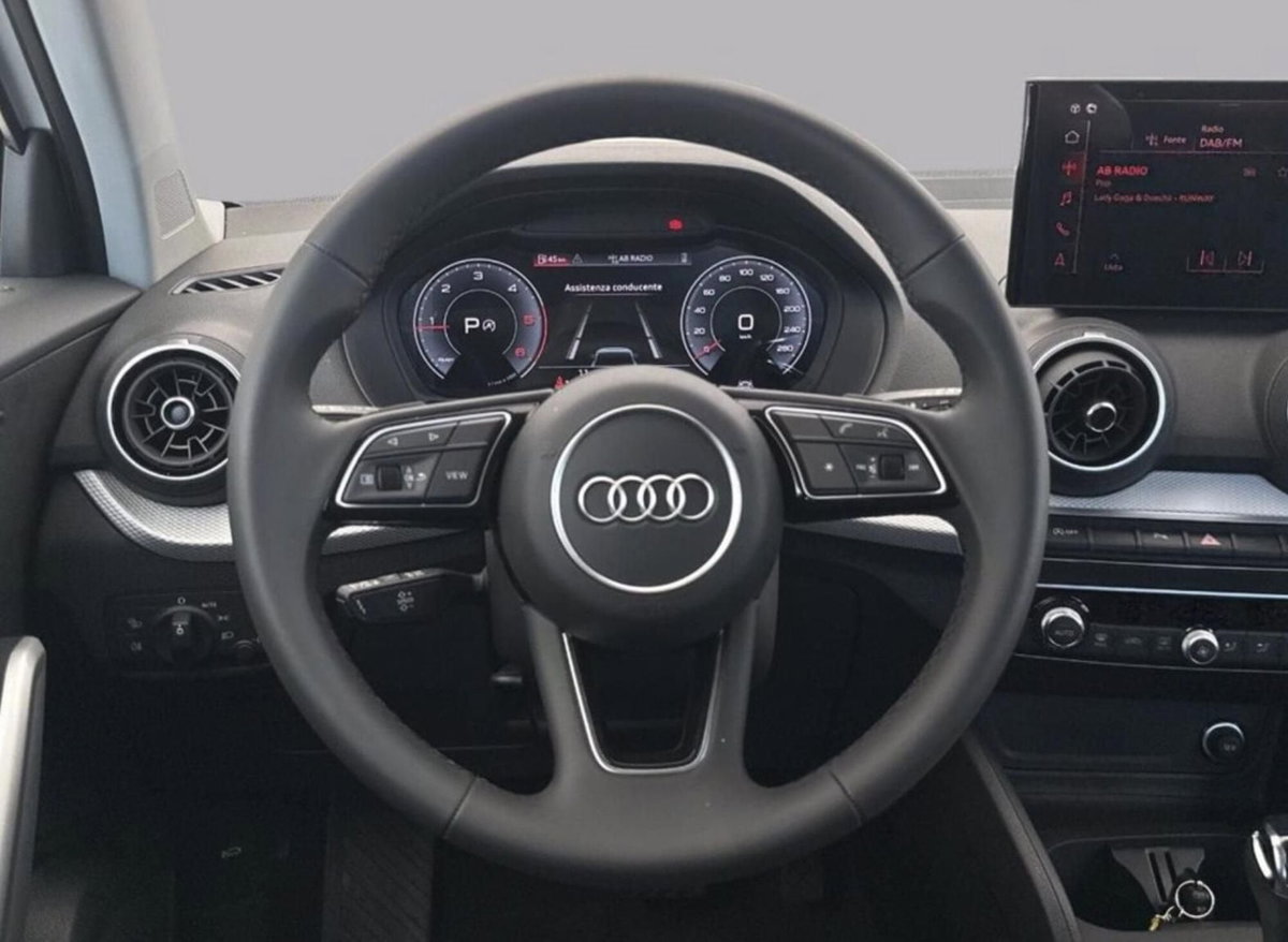 Audi Q2 35 2.0 tdi S line edition quattro s-tronic (9)