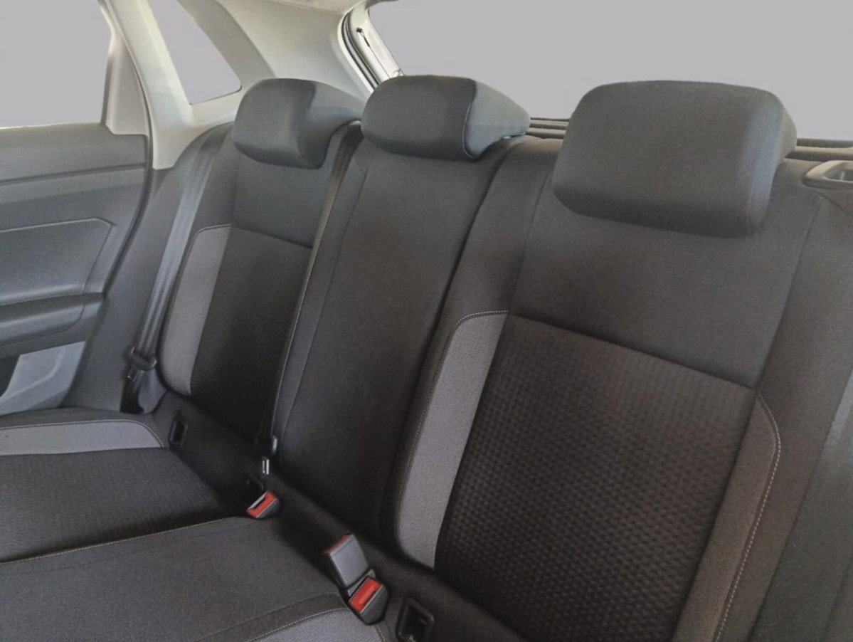 Volkswagen Polo 1.0 Life 80cv (11)