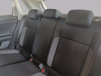 Volkswagen Polo 1.0 Life 80cv (11)