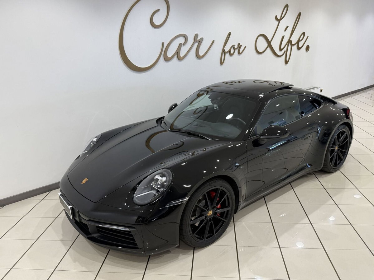 Porsche 911 Coupé Carrera 4S (4)