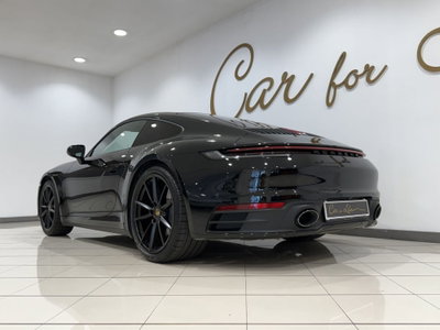 Porsche 911 Coupé Carrera 4S (9)