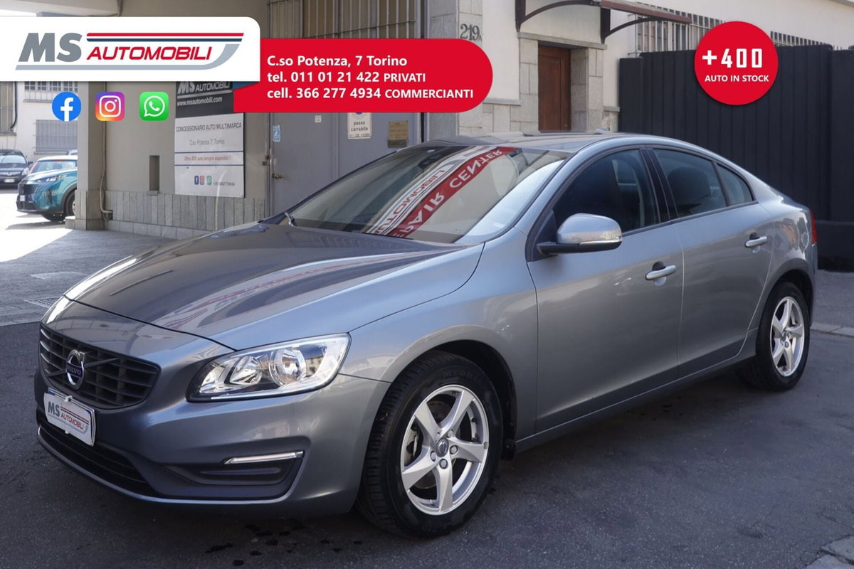 Volvo S60 D2 Geartronic R-design (11)