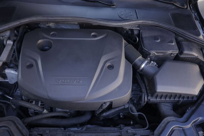 Volvo S60 D2 Geartronic R-design (19)
