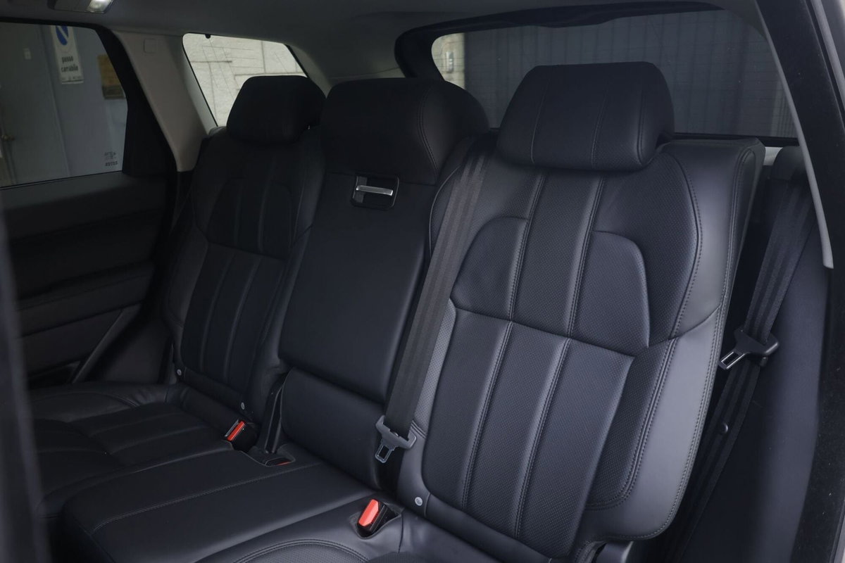 Land Rover Range Rover Sport 3.0 TDV6 HSE Dynamic (3)