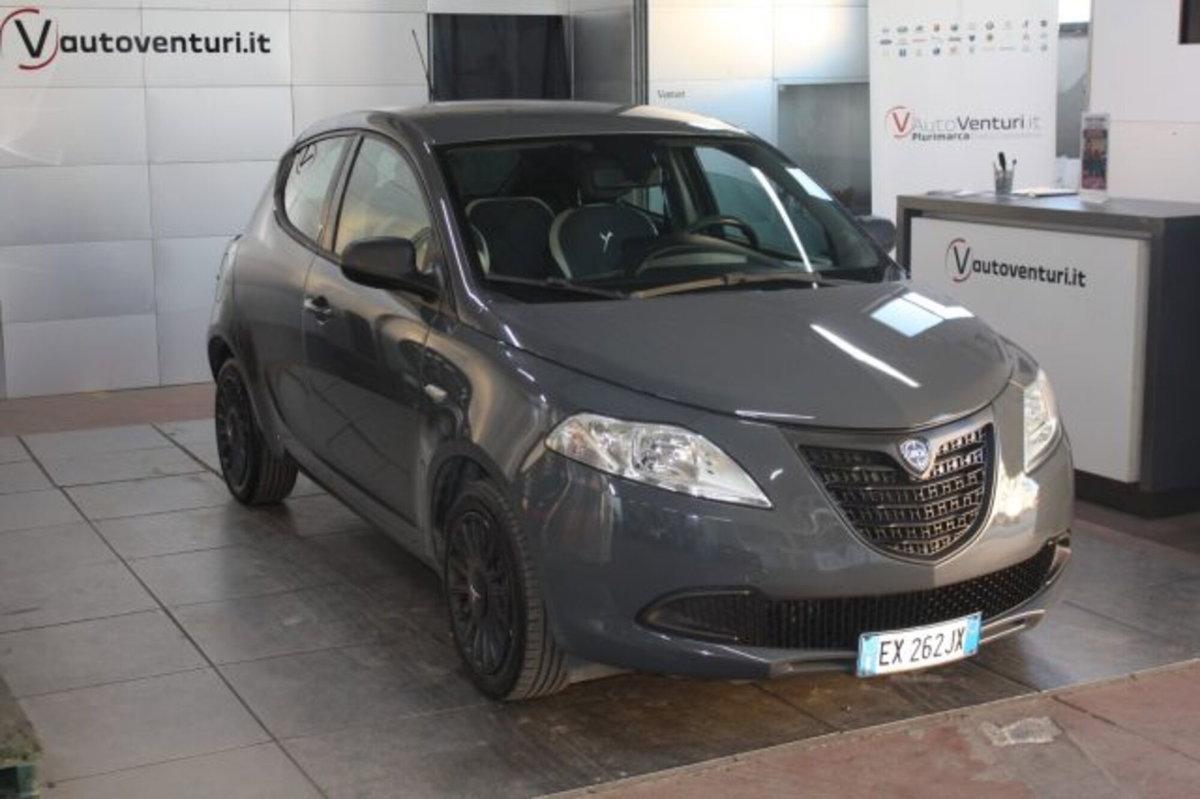 Lancia Ypsilon 1.3 MJT 16V 95 CV 5 porte S&S Elefantino