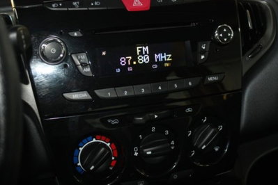 Lancia Ypsilon 1.3 MJT 16V 95 CV 5 porte S&S Elefantino (11)