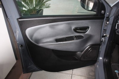 Lancia Ypsilon 1.3 MJT 16V 95 CV 5 porte S&S Elefantino (6)