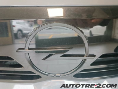 Opel Corsa 1.2 100 CV GS Line (7)