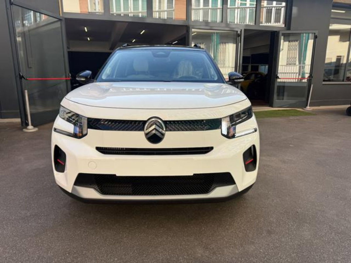 Citroen C3 1.2 turbo Max 100cv s&s (2)