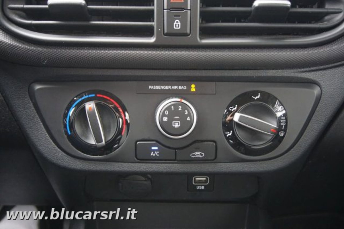 Hyundai i10 1.0 MPI Prime (17)