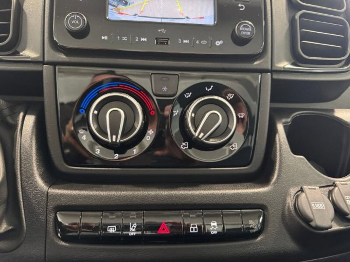 Toyota Proace Max Furgone Max 35 2.2d 140cv L2H1 Business (10)