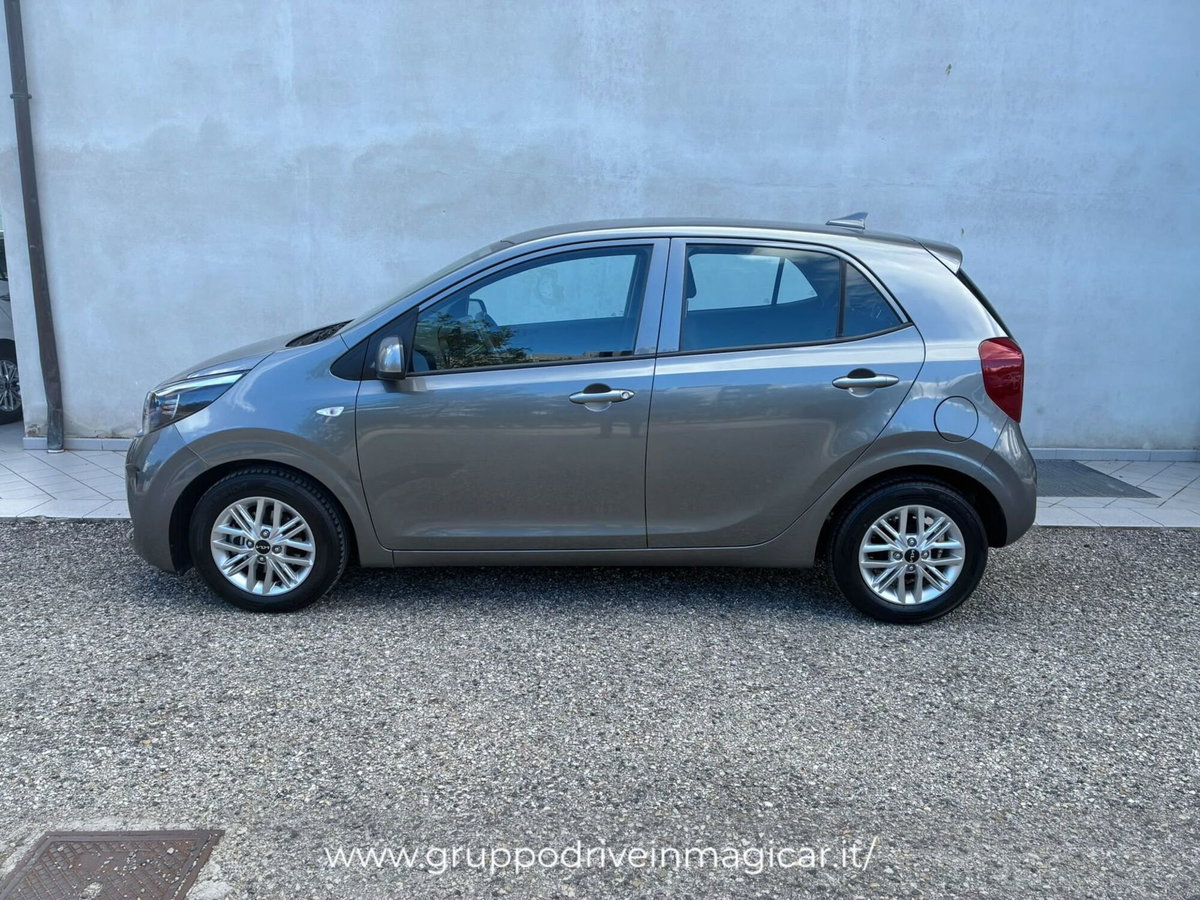 Kia Picanto 1.0 12V 5 porte AMT Urban (4)