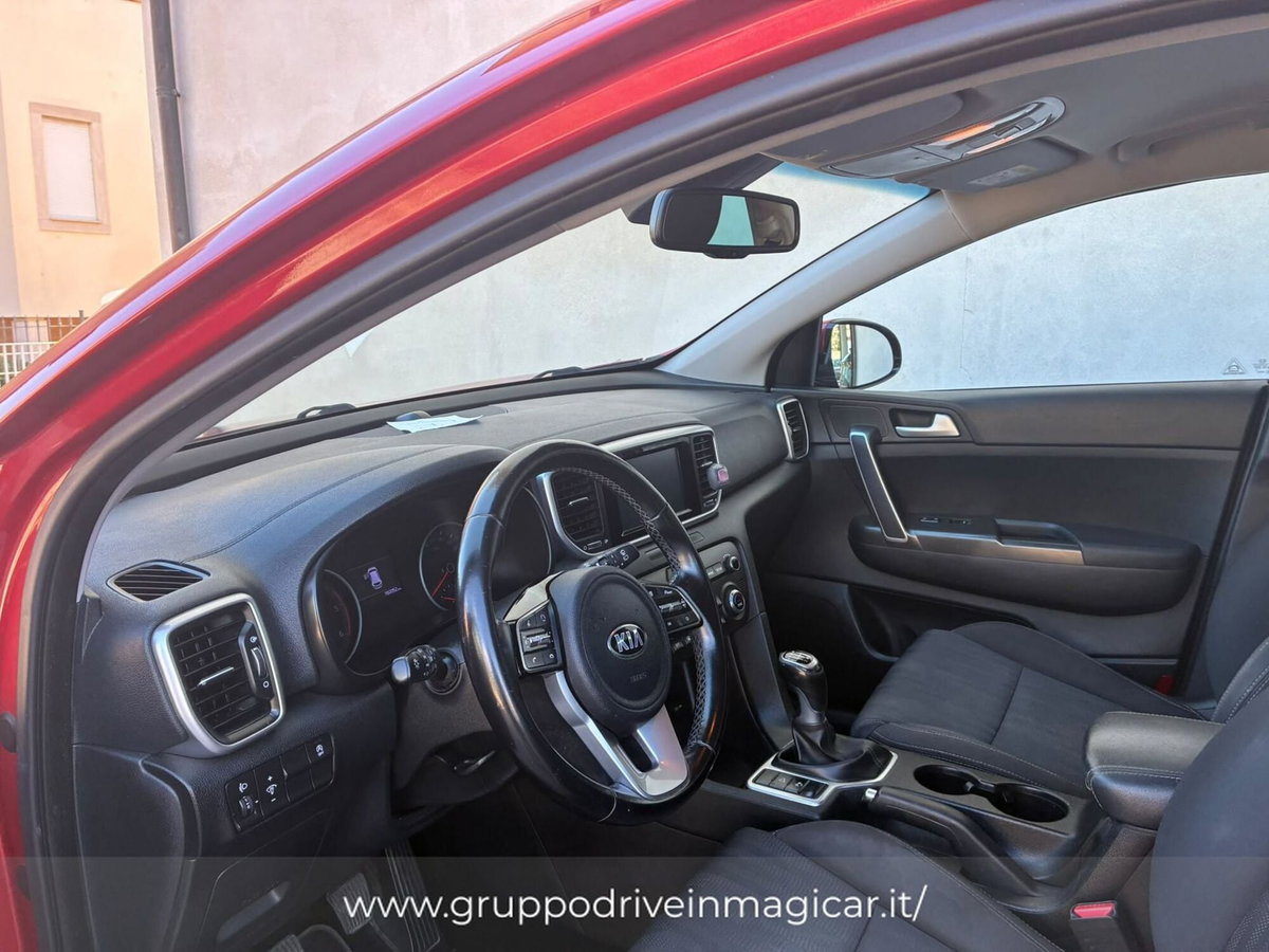 Kia Sportage 1.6 CRDI 115 CV 2WD Business Class (10)