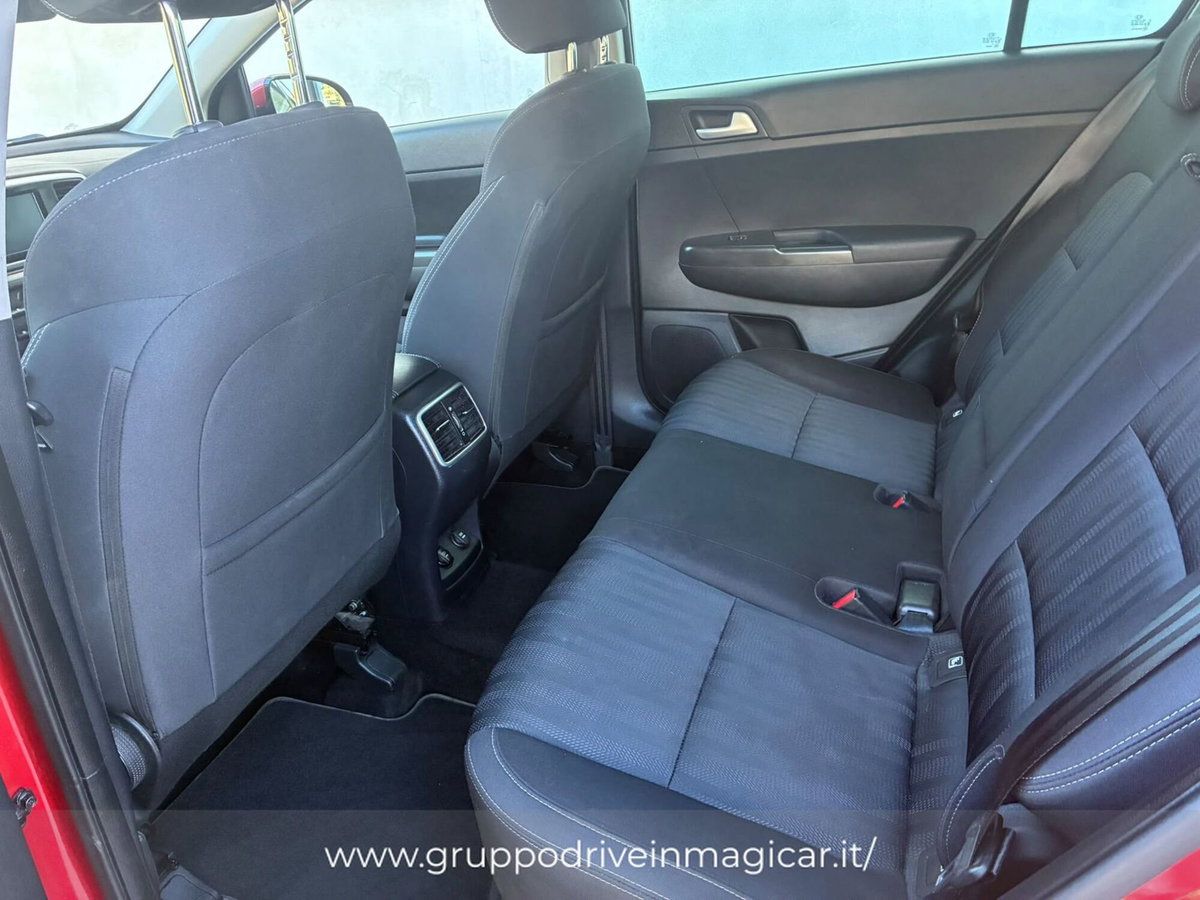 Kia Sportage 1.6 CRDI 115 CV 2WD Business Class (14)