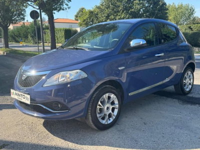 Lancia Ypsilon 0.9 TwinAir 85 CV 5 porte Metano Ecochic Platinum usata
