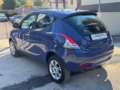Lancia Ypsilon 0.9 TwinAir 85 CV 5 porte Metano Ecochic Platinum (2)