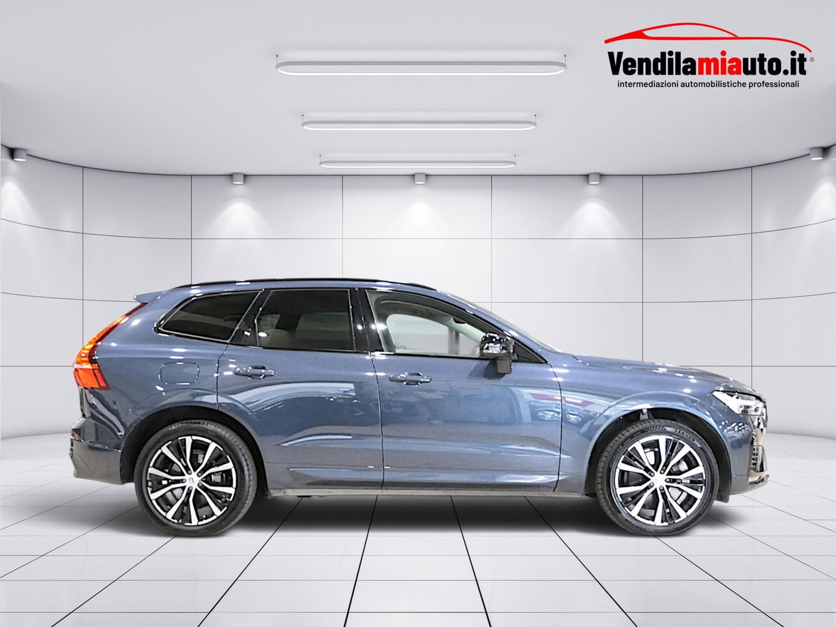 Volvo XC60 2.0 b4 Plus Dark auto (4)