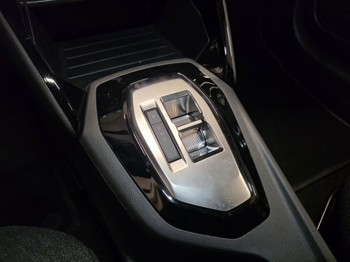 Peugeot 208 1.2 hybrid Active 100cv e-dcs 6 (10)