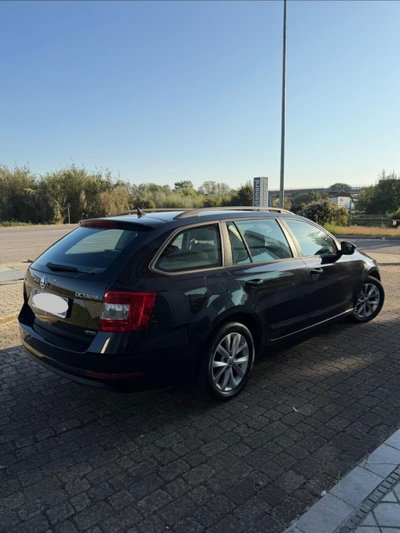 Skoda Octavia Station Wagon 1.5 DSG Wagon Ambition G-Tec (4)