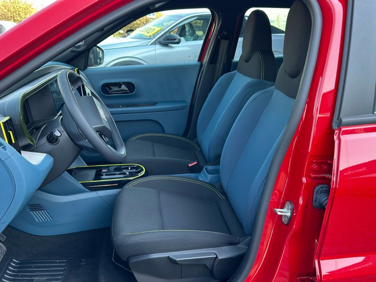 Fiat Grande Panda 1.2 hybrid Icon 110cv edct (12)