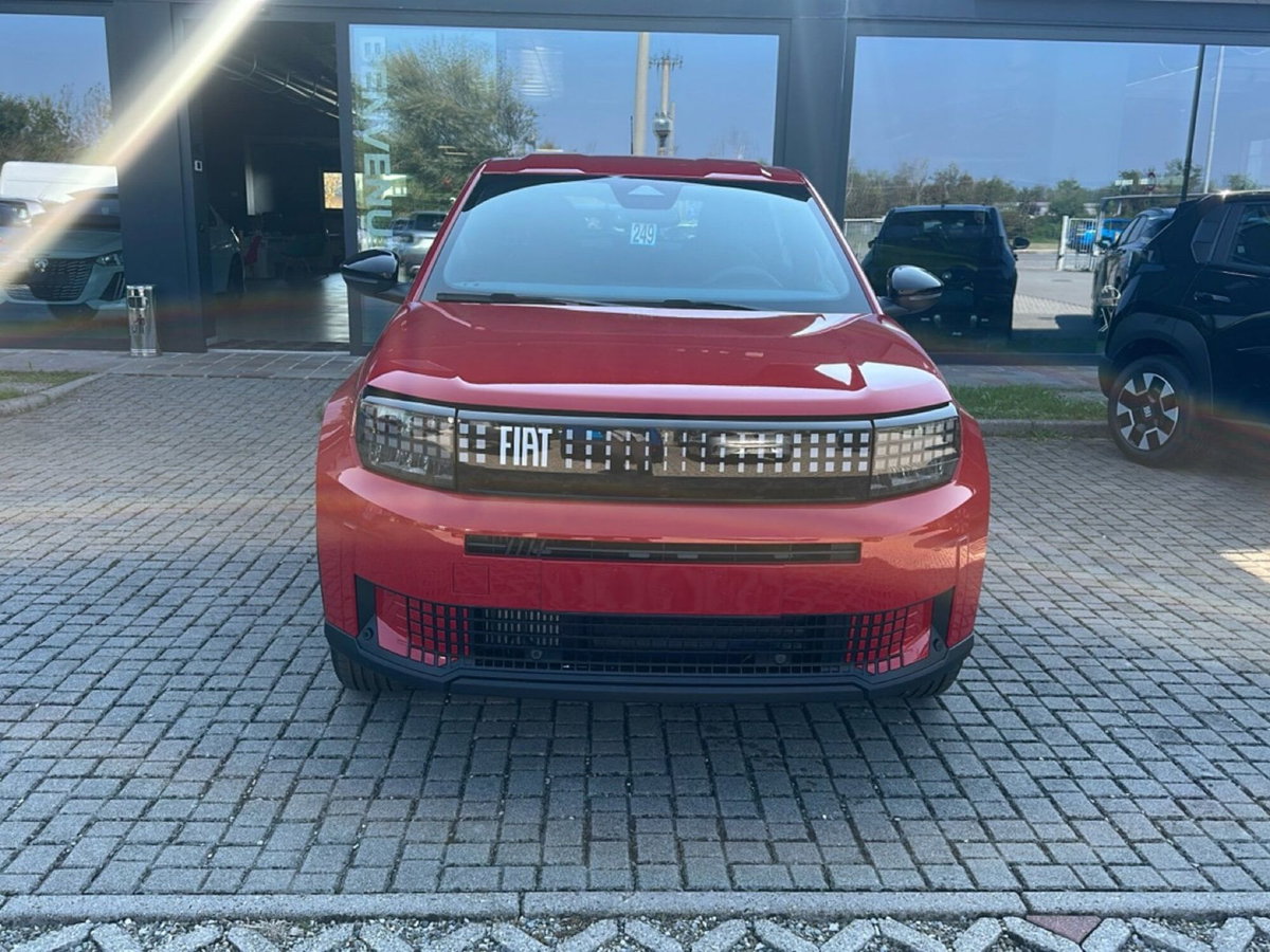 Fiat Grande Panda 1.2 hybrid Icon 110cv edct (2)