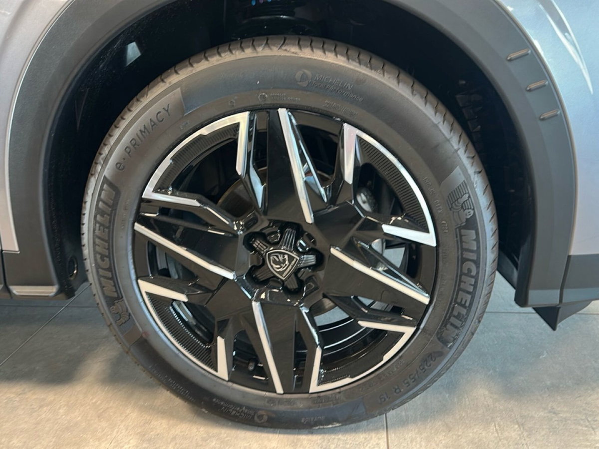 Peugeot 3008 1.2 hybrid Allure 145cv e-dcs6 (10)