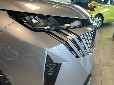 Peugeot 3008 1.2 hybrid Allure 145cv e-dcs6 (8)