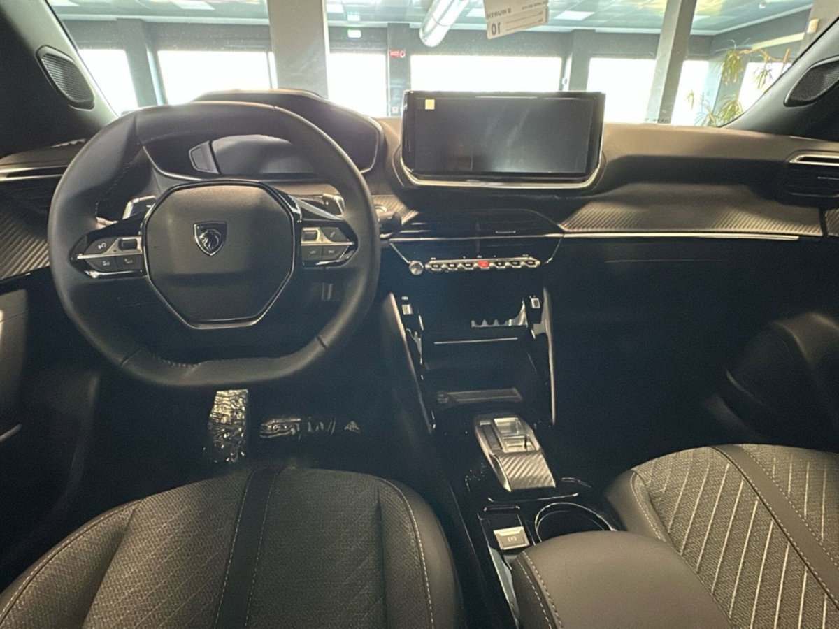 Peugeot 2008 1.2 hybrid Allure 110cv e-dcs6 (10)