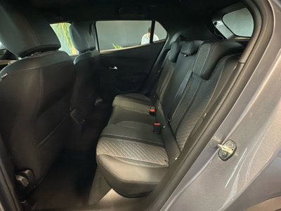 Peugeot 2008 1.2 hybrid Allure 110cv e-dcs6 (11)