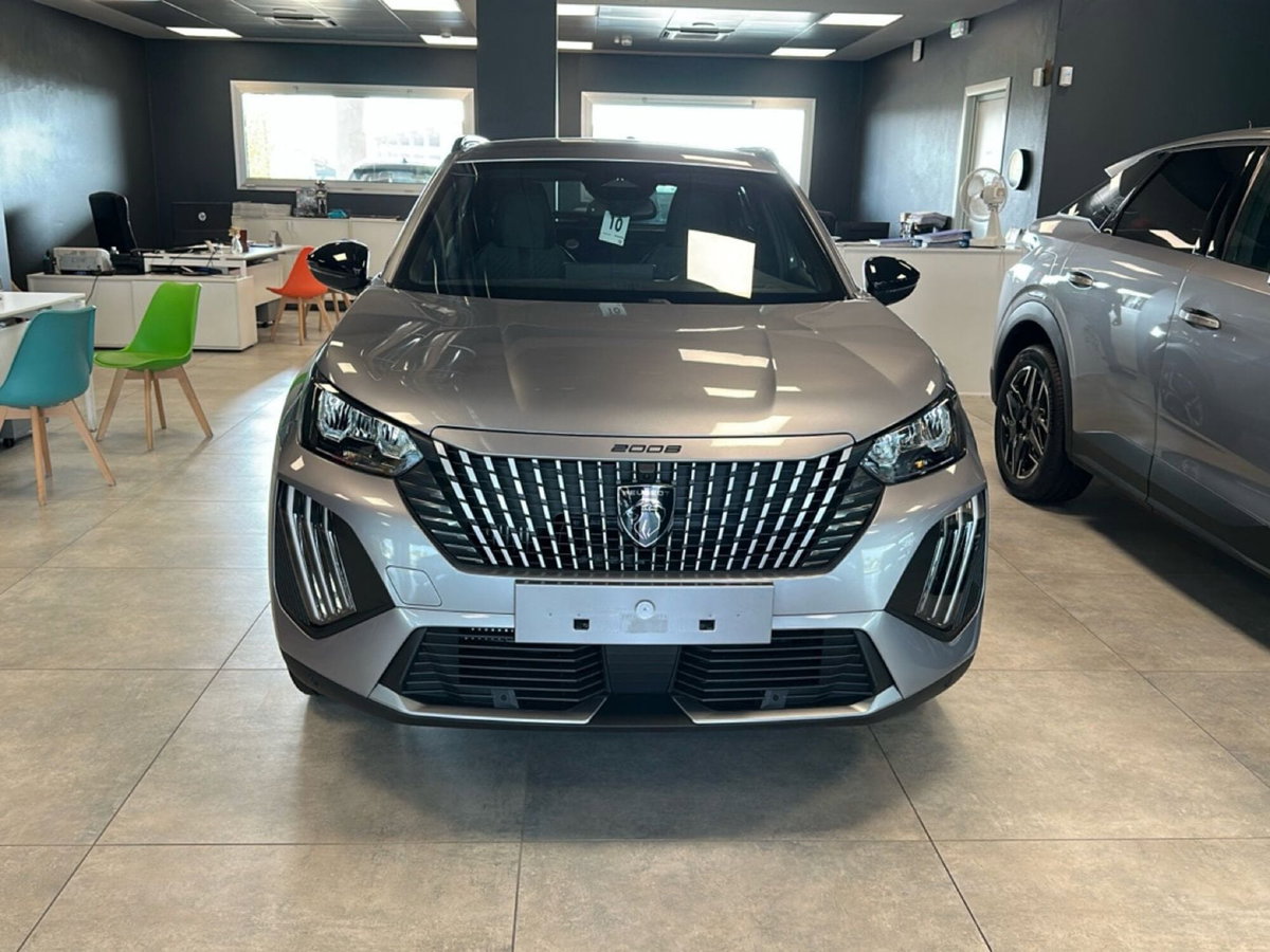 Peugeot 2008 1.2 hybrid Allure 110cv e-dcs6 (2)
