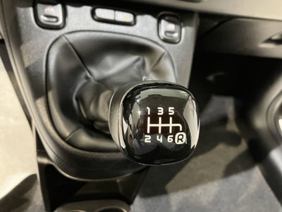 Fiat Panda 1.0 FireFly S&S Hybrid City Cross (12)