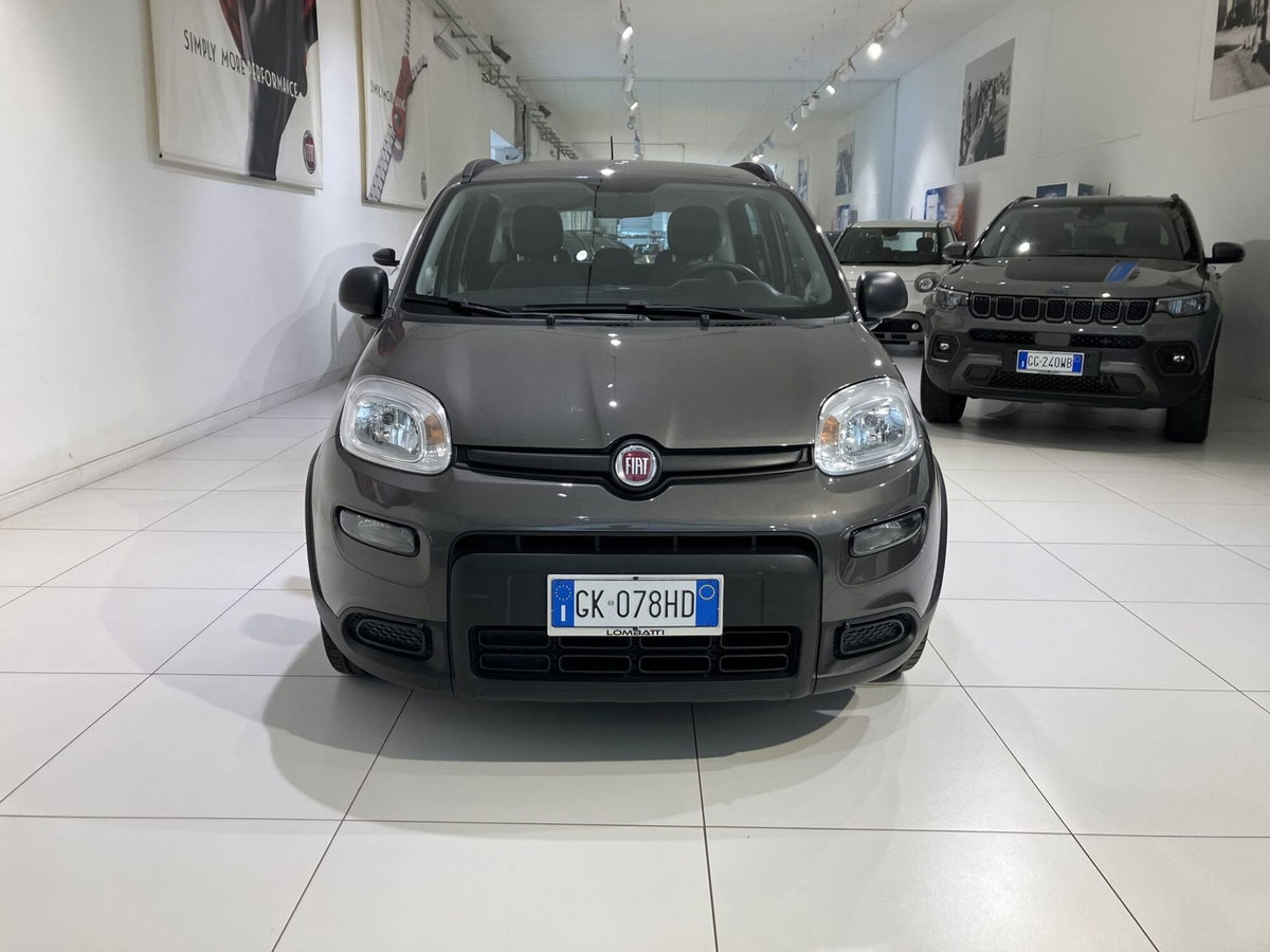 Fiat Panda 1.0 FireFly S&S Hybrid City Cross (2)