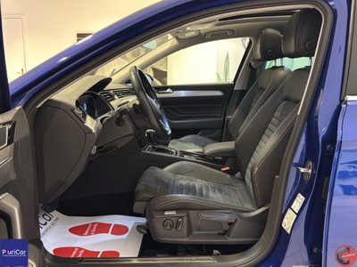 Volkswagen Passat Variant 2.0 TDI SCR 200 CV 4MOTION DSG Executive (20)