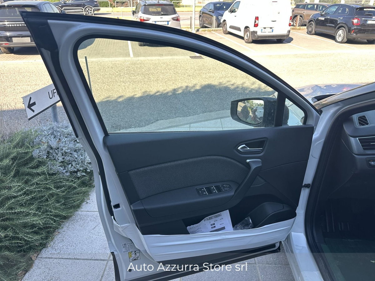 Renault Captur 1.2 eco-g Techno 120cv (13)