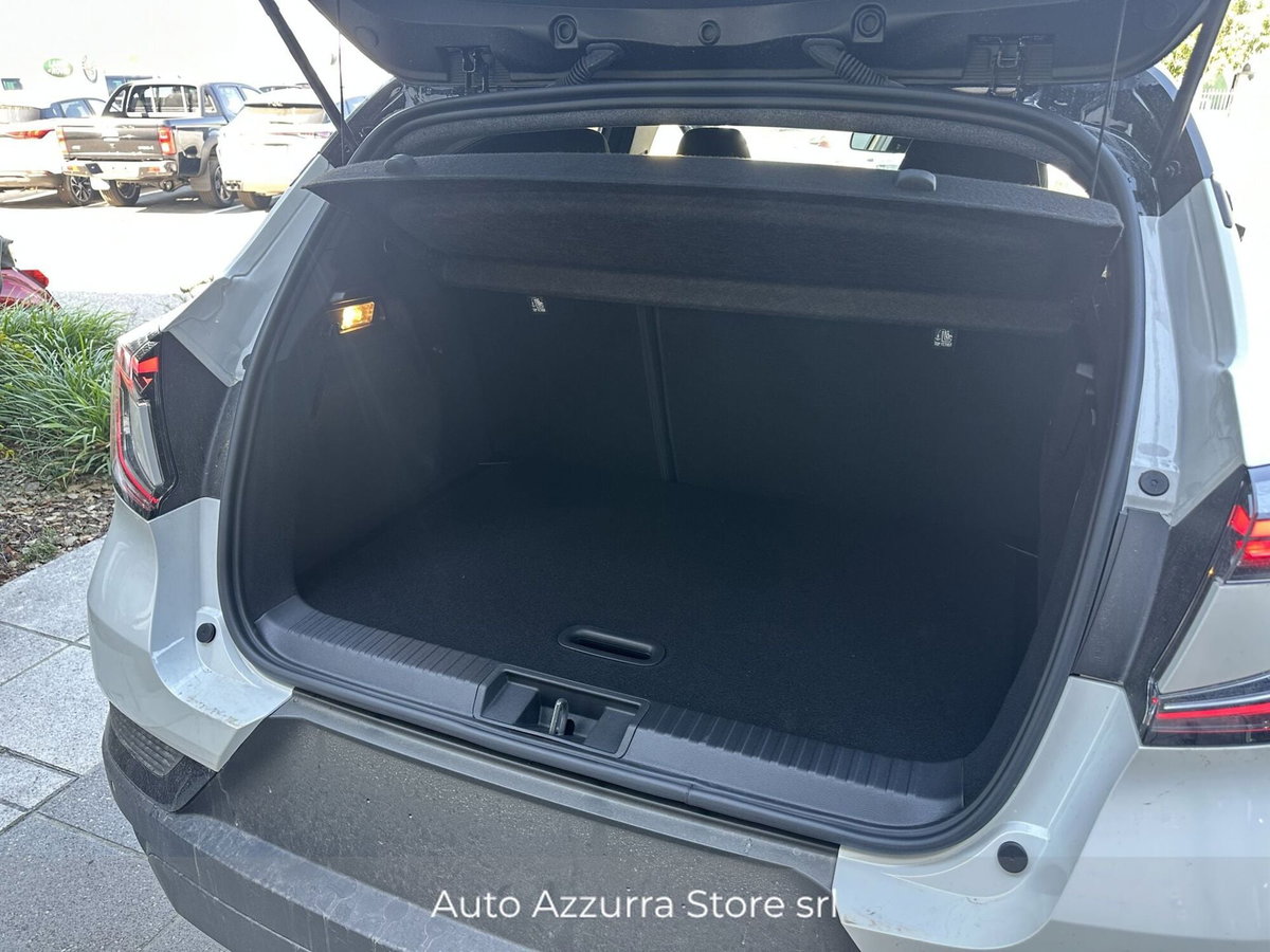 Renault Captur 1.2 eco-g Techno 120cv (15)