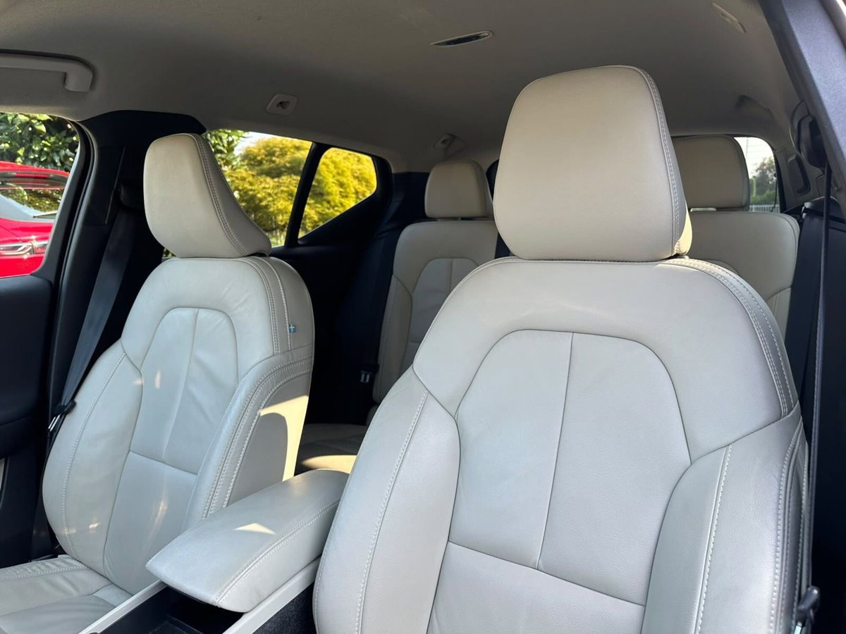Volvo XC40 T5 Recharge Plug-in Hybrid Inscription Expression (12)