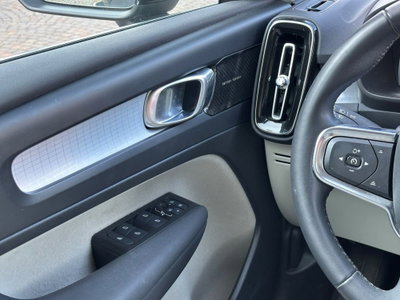 Volvo XC40 T5 Recharge Plug-in Hybrid Inscription Expression (18)