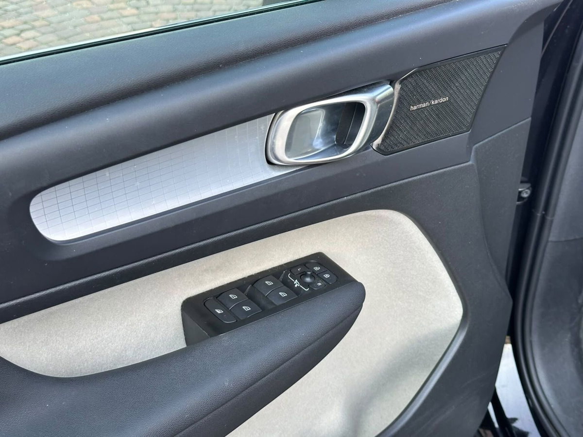 Volvo XC40 T5 Recharge Plug-in Hybrid Inscription Expression (20)
