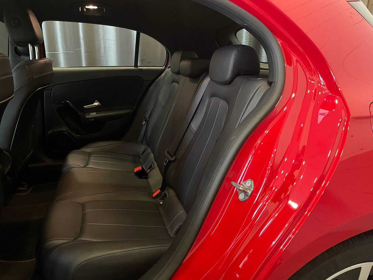 Mercedes-Benz Classe A 180 d Sport (10)