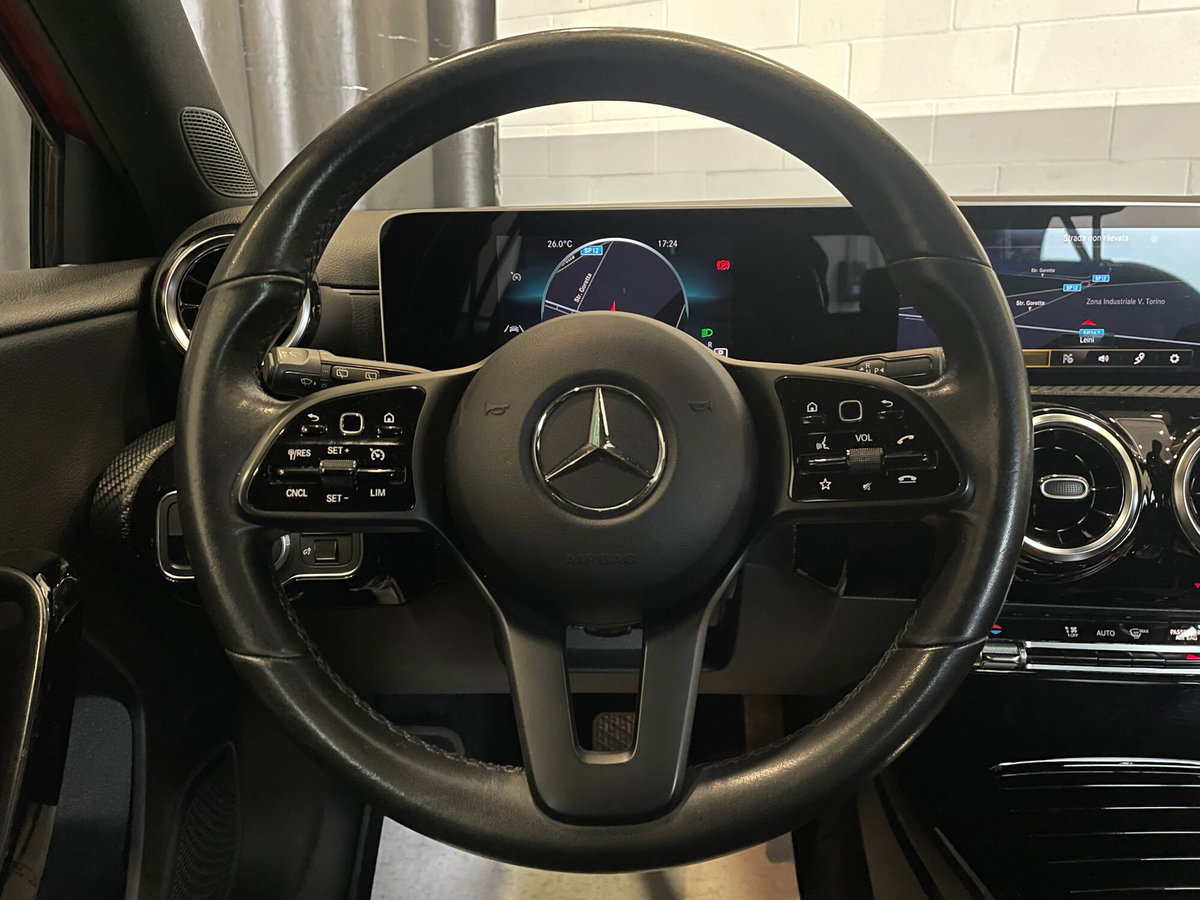 Mercedes-Benz Classe A 180 d Sport (11)