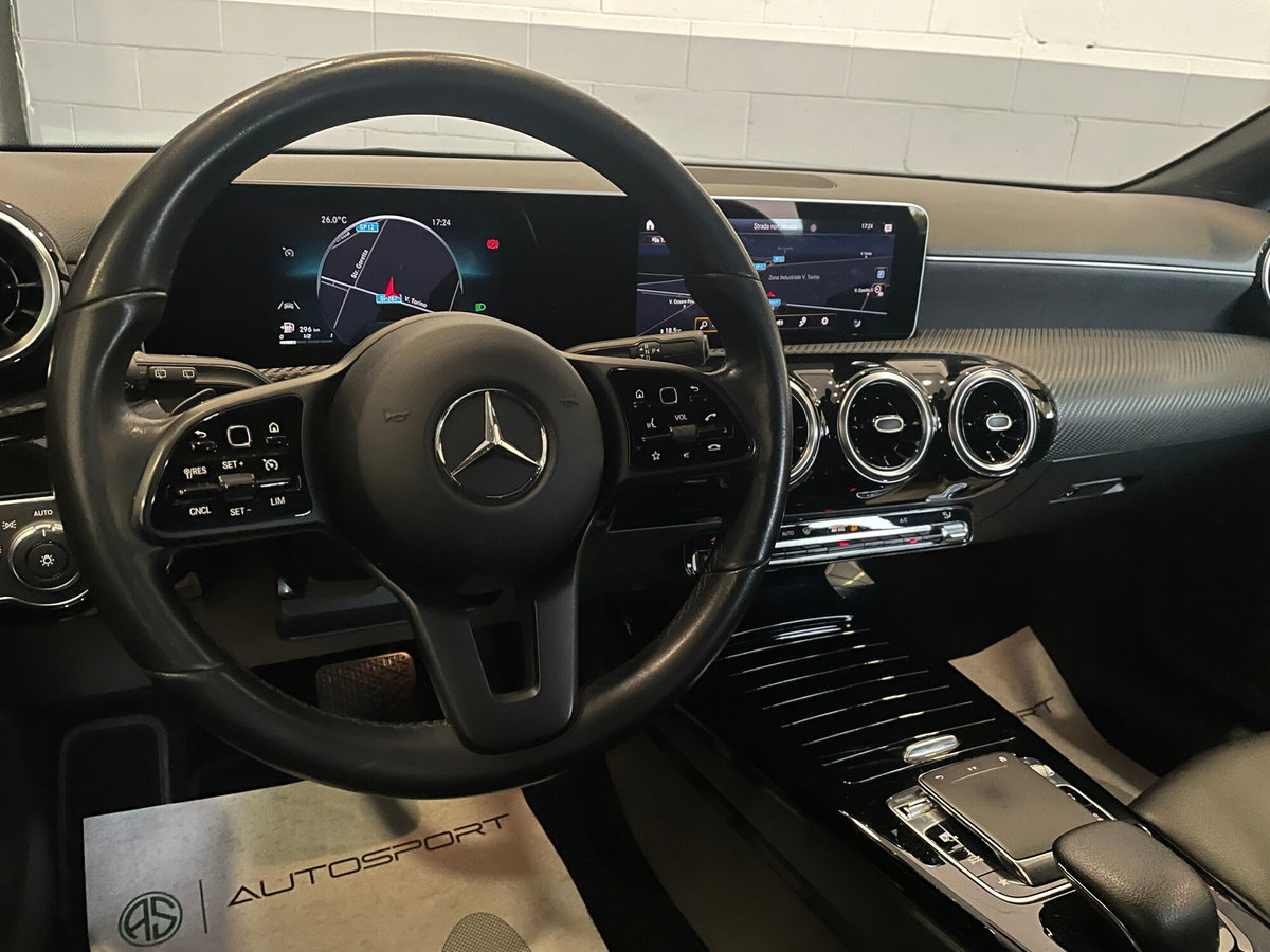 Mercedes-Benz Classe A 180 d Sport (12)