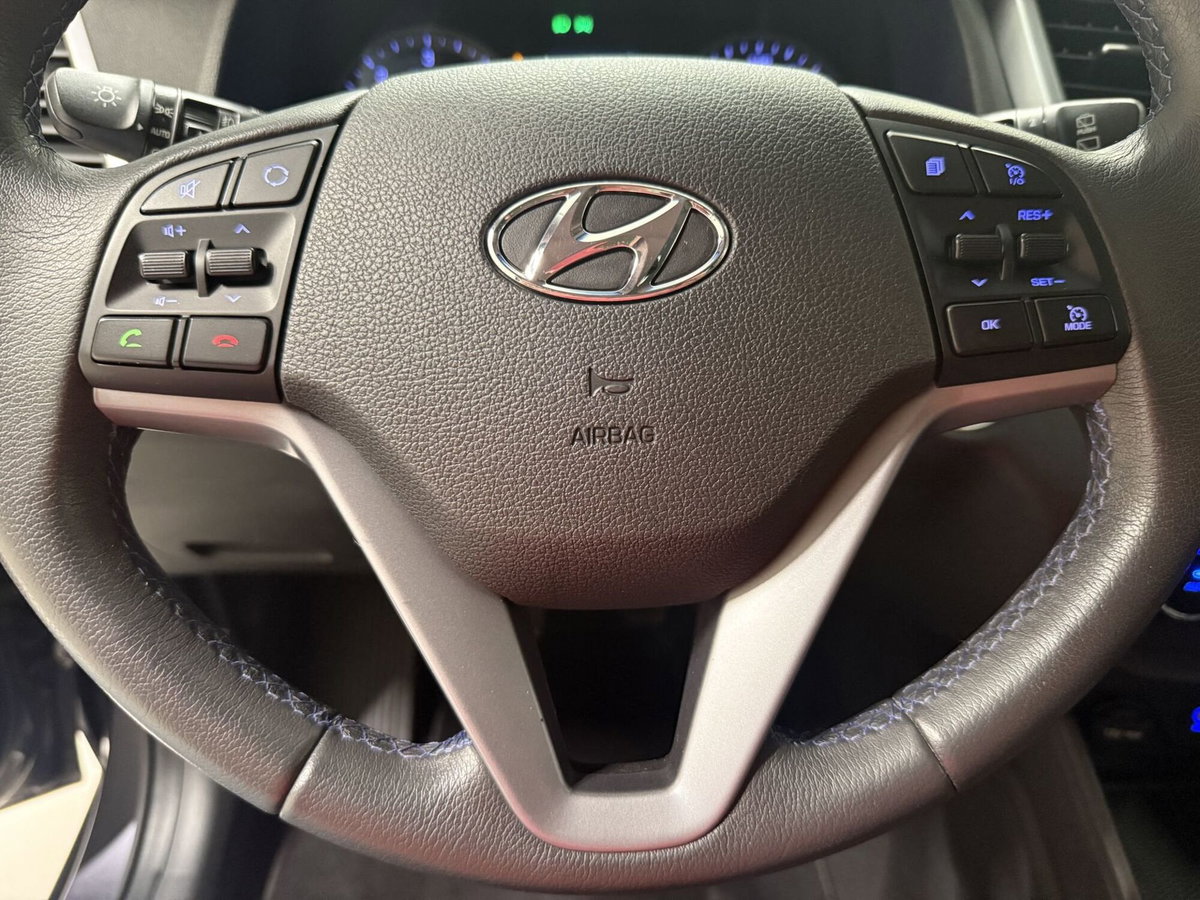 Hyundai Tucson 1.7 CRDi XPossible (10)