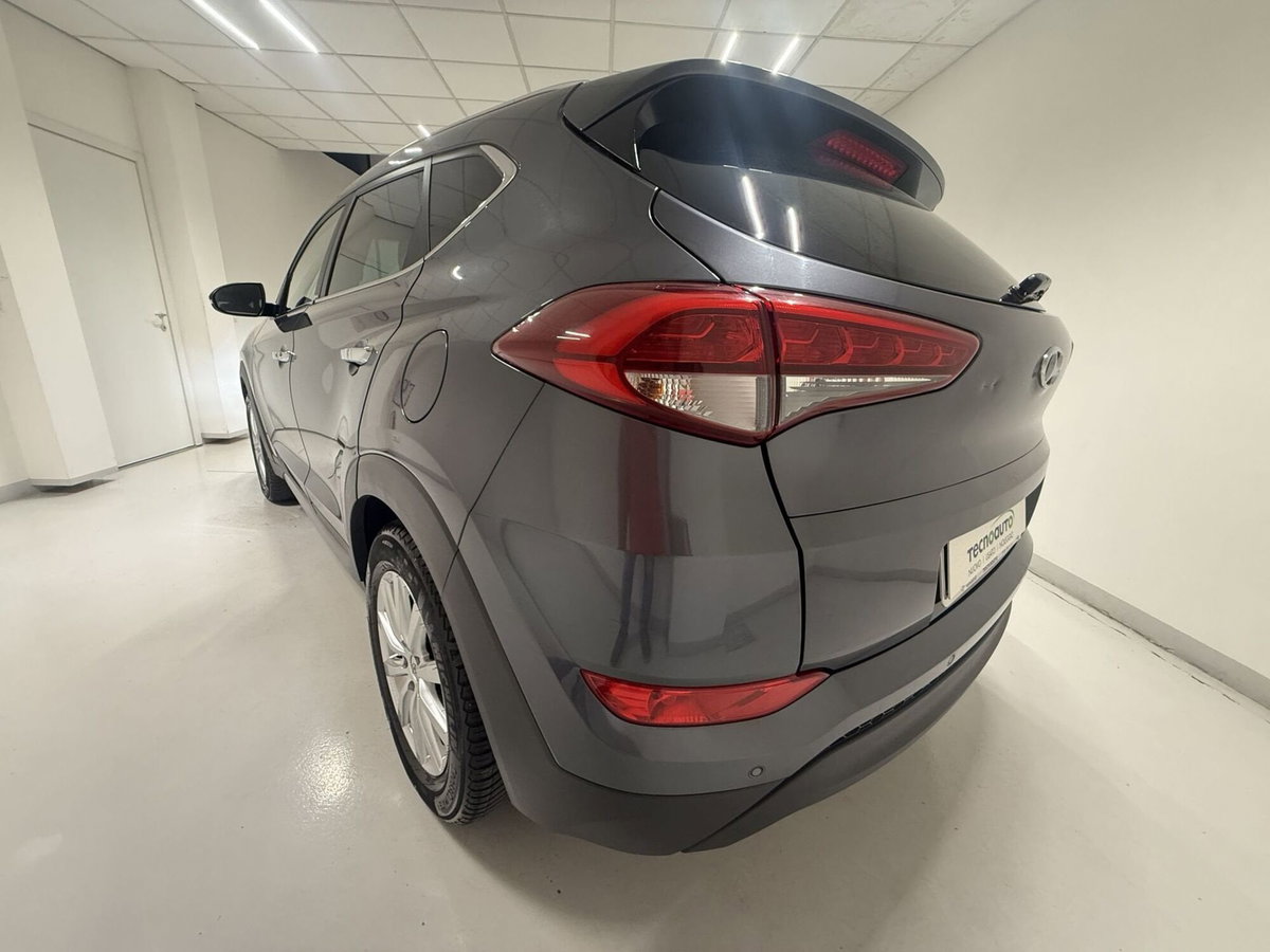 Hyundai Tucson 1.7 CRDi XPossible (13)