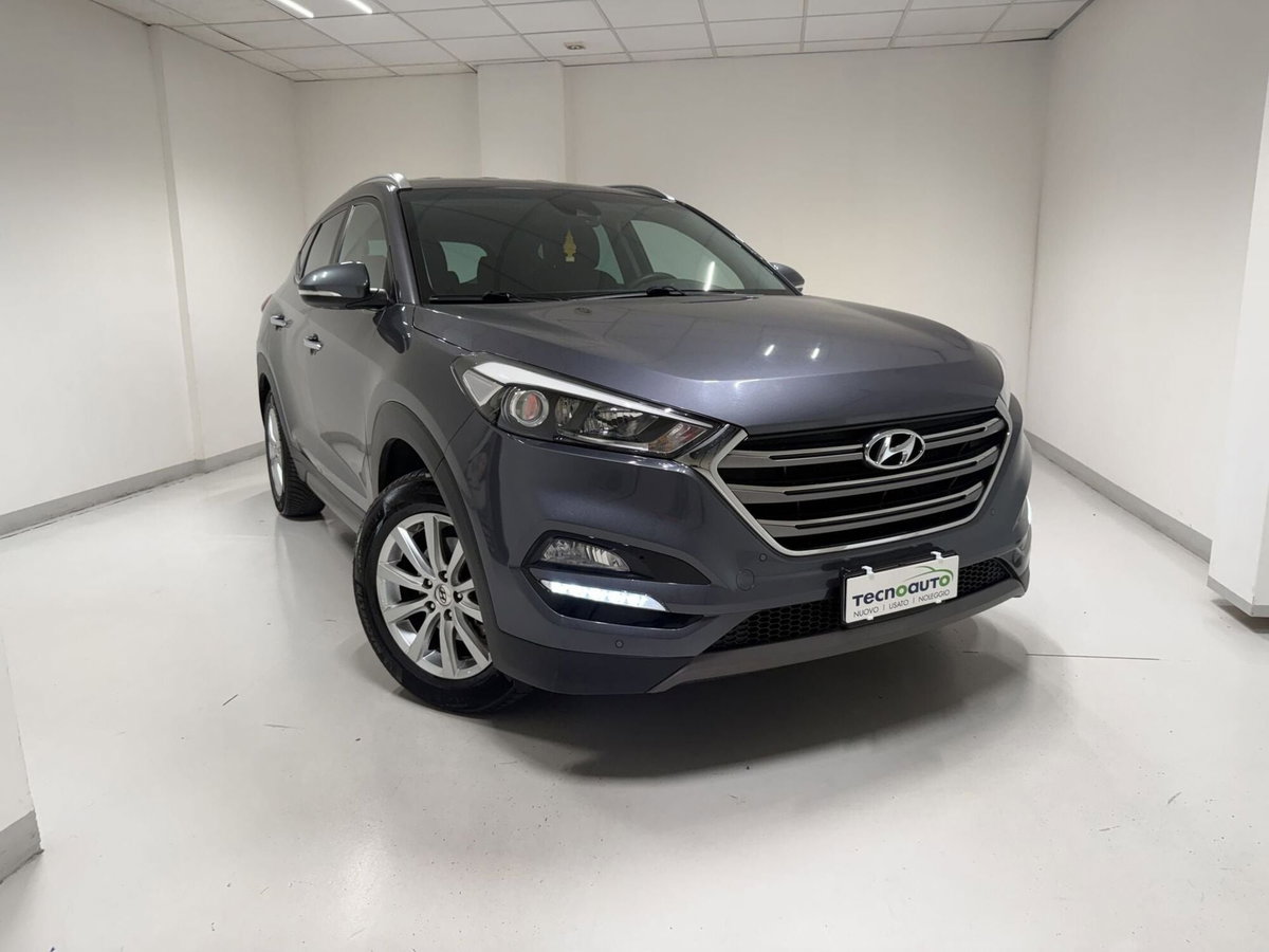 Hyundai Tucson 1.7 CRDi XPossible (2)
