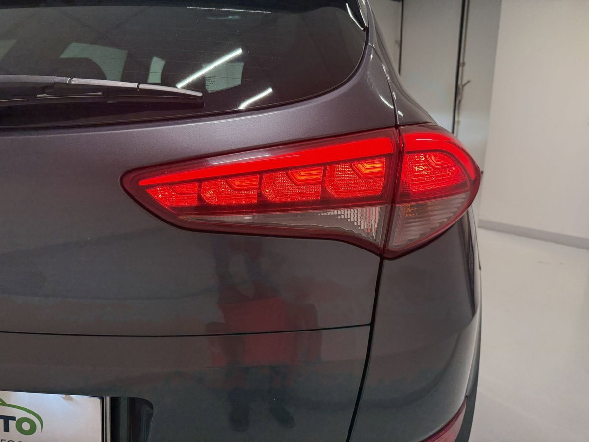 Hyundai Tucson 1.7 CRDi XPossible (20)
