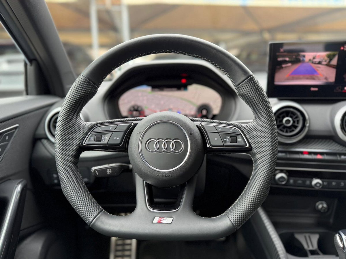 Audi Q2 35 2.0 tdi S line edition s-tronic (12)