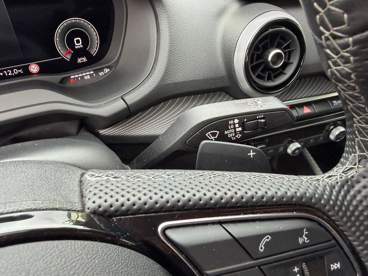 Audi Q2 35 2.0 tdi S line edition s-tronic (13)
